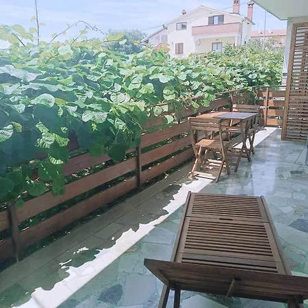 Frans Bright Apartmán Umag